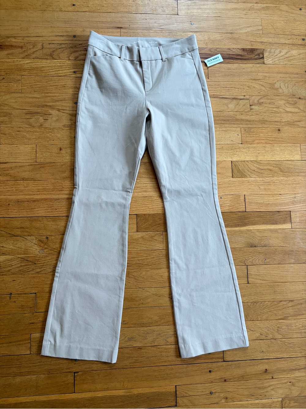 Old Navy Pixie Flare Pants Stone Size 6 NWT